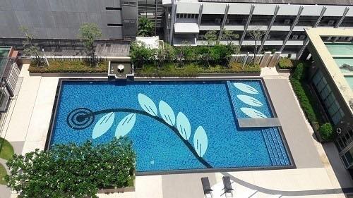 pool of Lumpini Place Rama 4 – Kluai Nam Thai