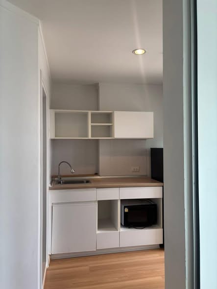 kitchen of Lumpini Place Srinagarindra – Hua Mak Station