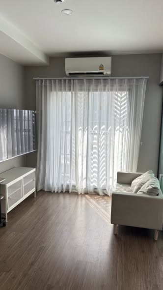 bedroom and room interior of Lumpini Selected Charan 65 – Siridhorn Station