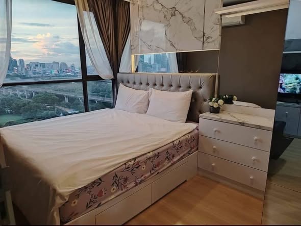 bedroom of Lumpini Suite Phetchaburi – Makkasan