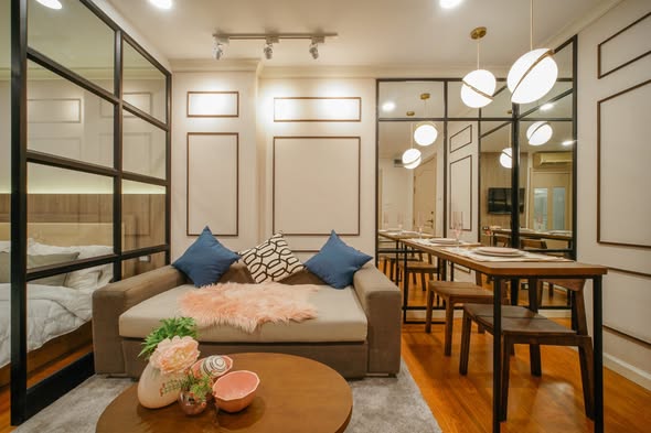 living room of Lumpini Suite Phetchaburi – Makkasan