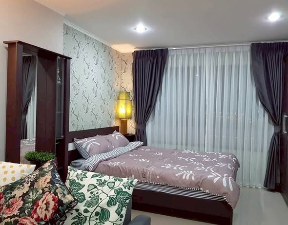 bedroom of Lumpini Sukhumvit 77