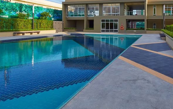 pool of Lumpini township rangsit Khlong 1