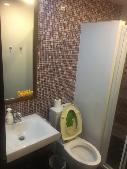 bathroom of Lumpini Ville Cultural Center