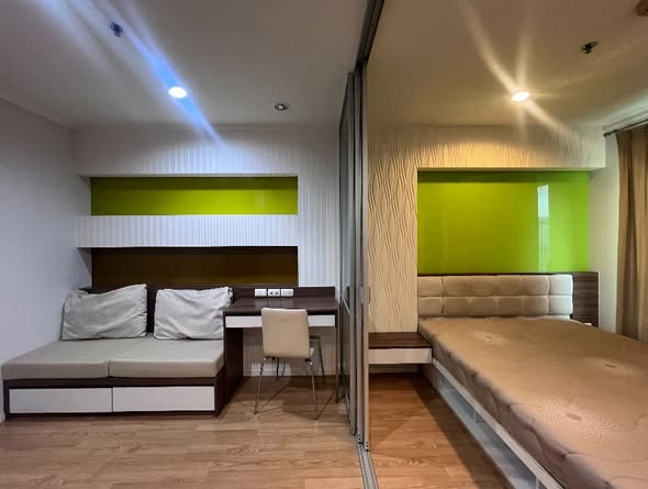 bedroom of Lumpini Ville La Salle – Bearing