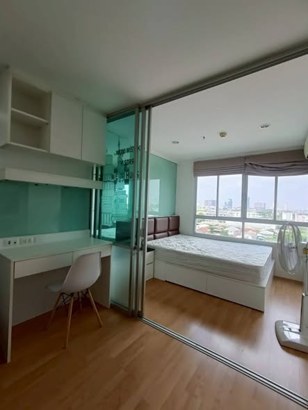 bedroom and room interior of Lumpini Ville La Salle – Bearing