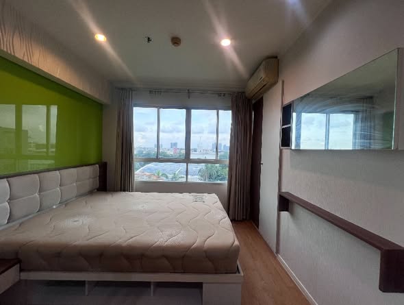bedroom and room interior of Lumpini Ville La Salle – Bearing