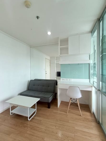 room interior of Lumpini Ville La Salle – Bearing