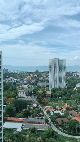 Lumpini Ville Naklua – Wong Amat.