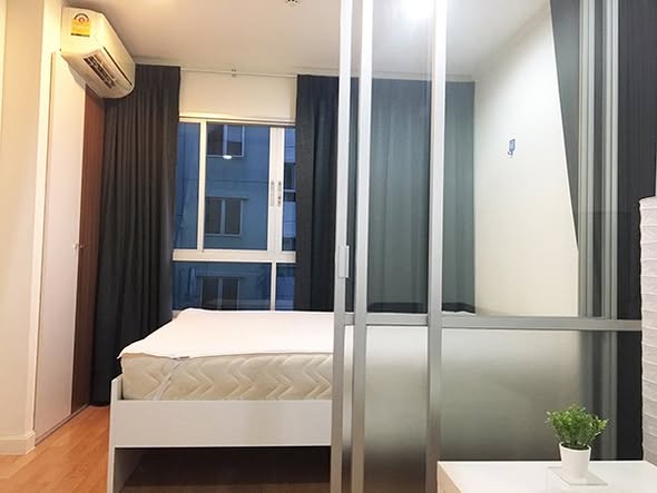 bedroom and room interior of Lumpini Ville Phatthanakan – New Phetchaburi