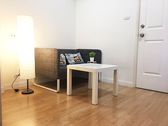 living room and room interior of Lumpini Ville Phatthanakan – New Phetchaburi