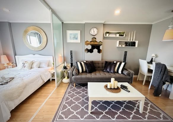 bedroom and living room of Lumpini Ville Ramkhamhaeng 26