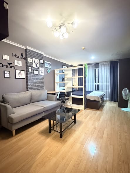 living room and bedroom of Lumpini Ville Ramkhamhaeng 26
