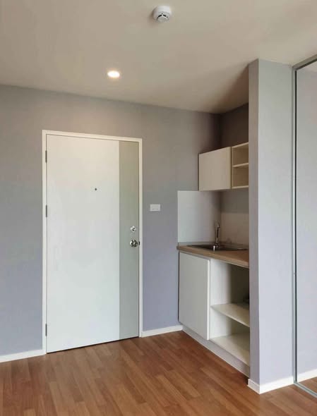 room interior of Lumpini Ville Suk Sawat – Rama 2