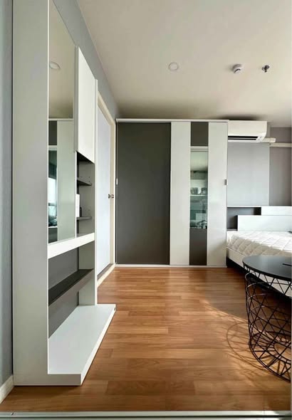 room interior and bathroom of Lumpini Ville Suk Sawat – Rama 2