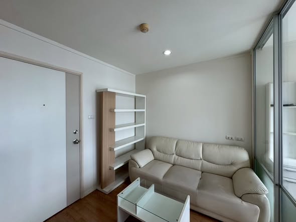 living room and room interior of Lumpini Ville Sukhumvit 109 – Bearing
