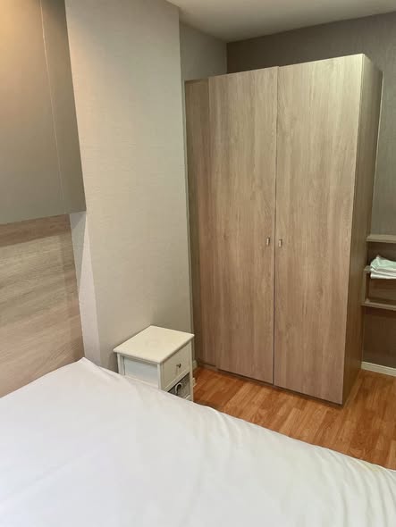 bedroom and room interior of Lumpini Ville Sukhumvit 76-Bearing Station 2