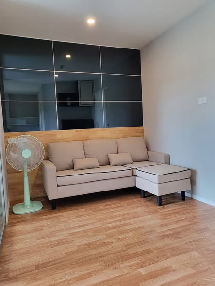 living room and room interior of Lumpini Ville Sukhumvit 76-Bearing Station 2