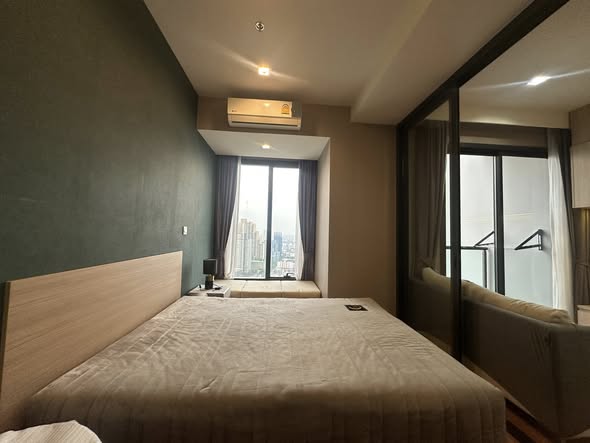 bedroom of M Jatujak