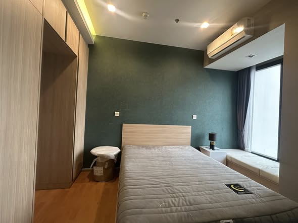 bedroom of M Jatujak