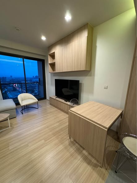 living room and room interior of M Jatujak