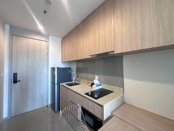 room interior and kitchen of M Jatujak