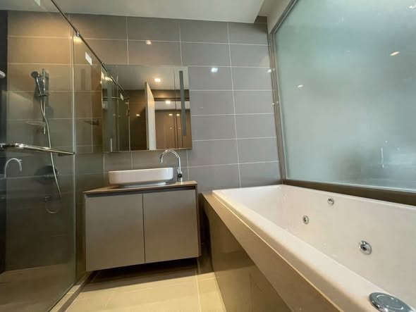 room interior and bathroom of M Silom