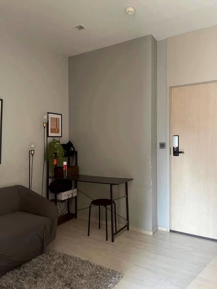 living room and room interior of M Thonglor 10