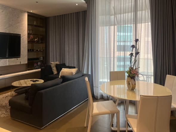 living room of Magnolias Ratchadamri Boulevard