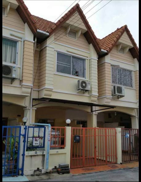 Maison 168 Lat Phrao 101