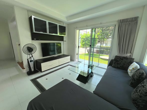 living room and bedroom of Mantana Petchkasem – Sai 4