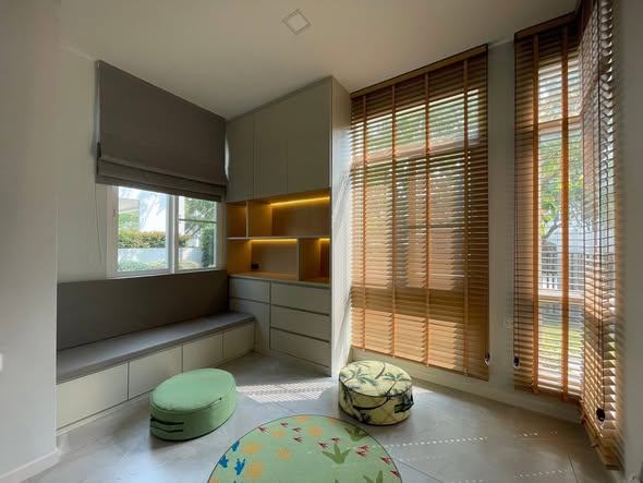 bedroom and room interior of Manthana Bangna – Wongwean