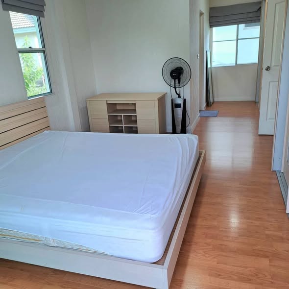bedroom of Manthana Onnut-Wongwaen 1