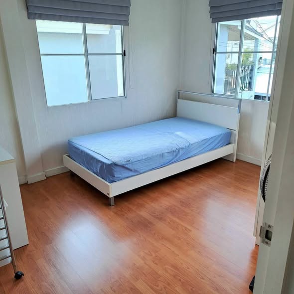 bedroom of Manthana Onnut-Wongwaen 1