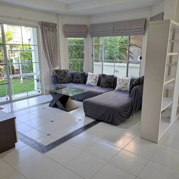 living room and bedroom of Manthana Onnut-Wongwaen 1