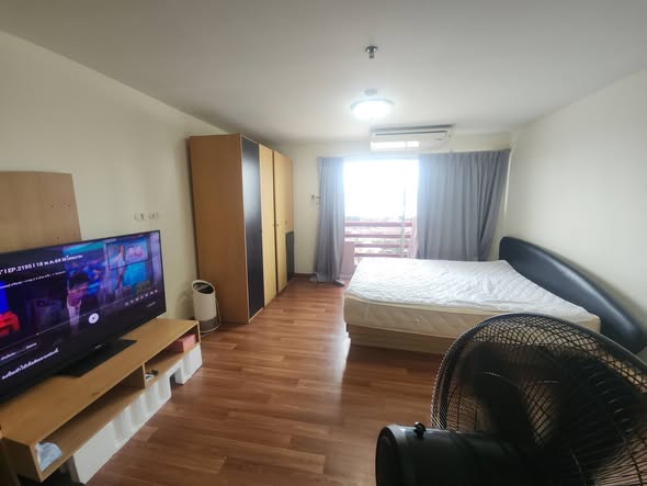 bedroom of Master View Executive Place