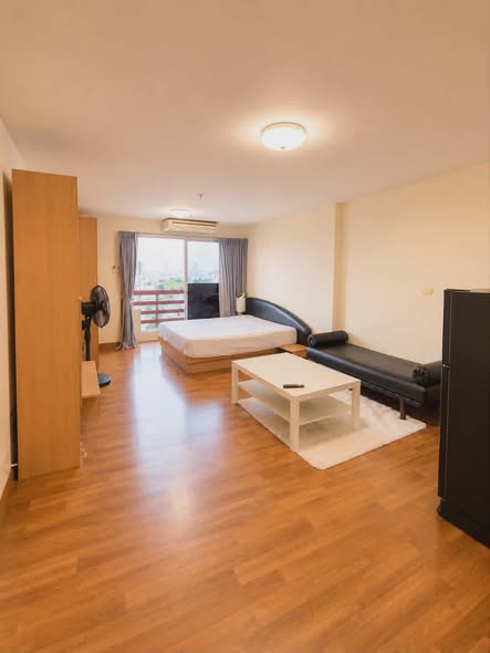 Master View Executive Place