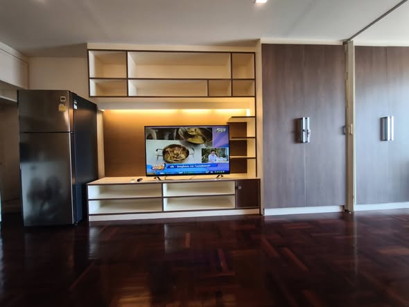 room interior of Master View Executive Place
