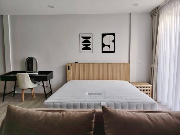 bedroom of Mattani Suites