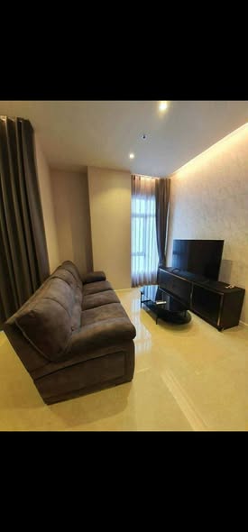 bedroom and living room of Mayfair Place Sukhumvit 50