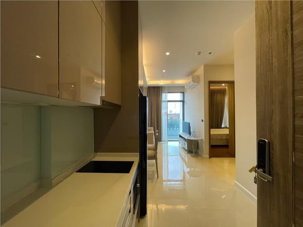 room interior of Mayfair Place Sukhumvit 50