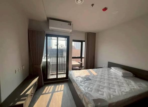 bedroom of Metris Lat Phrao
