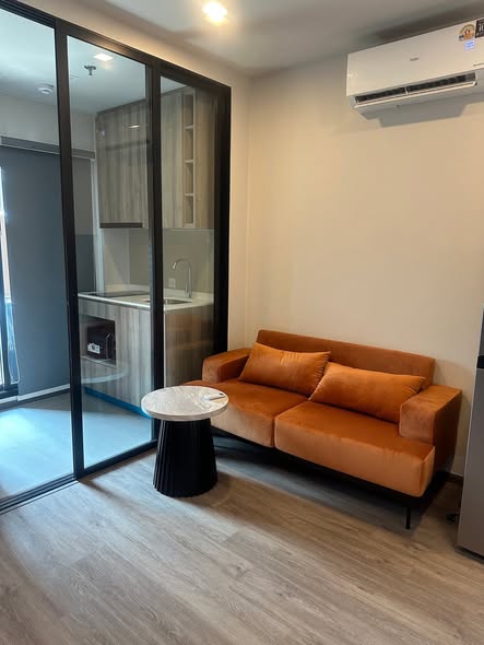 living room and room interior of Metris Lat Phrao