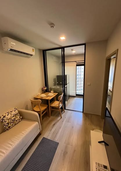 room interior of Metris Lat Phrao