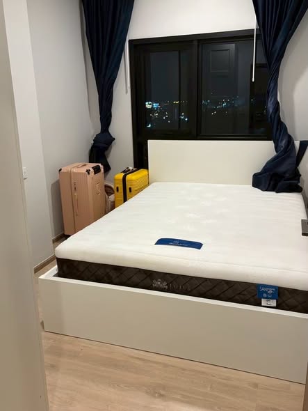 bedroom of Metris Phatthanakan-Ekkamai