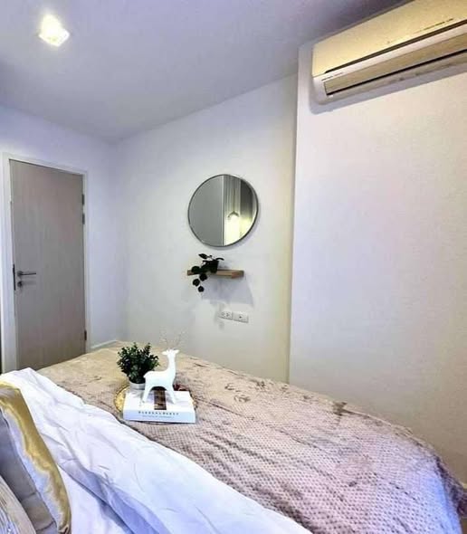 bedroom of Metro Luxe Kaset