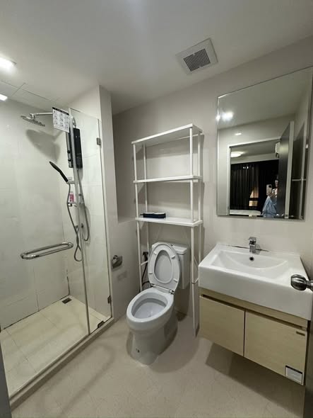 bathroom of Metro Luxe Ratchada