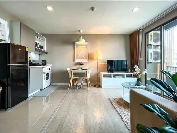 living room of Metro Luxe Ratchada