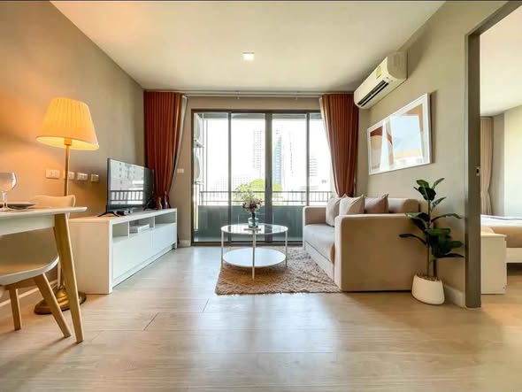 living room of Metro Luxe Ratchada