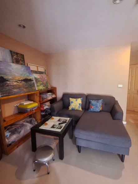 living room of Metro Park Sathorn phase 2/2